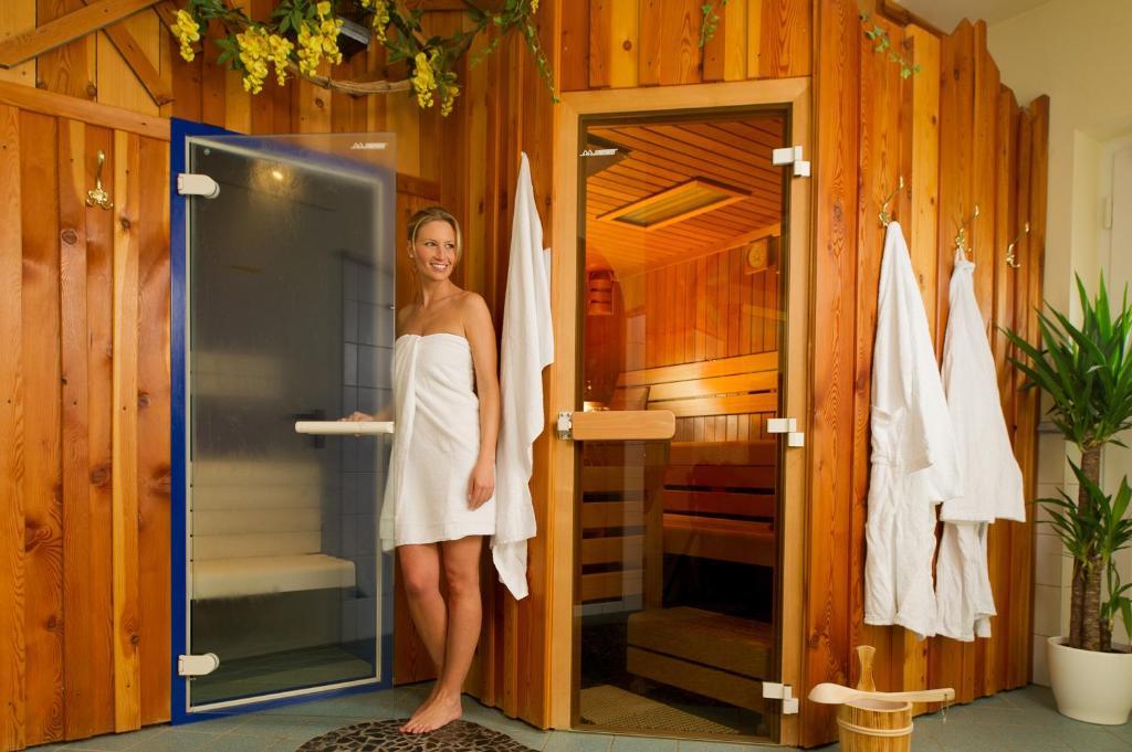 Hotel & Appartement Auerhahn Обертауерн Екстериор снимка