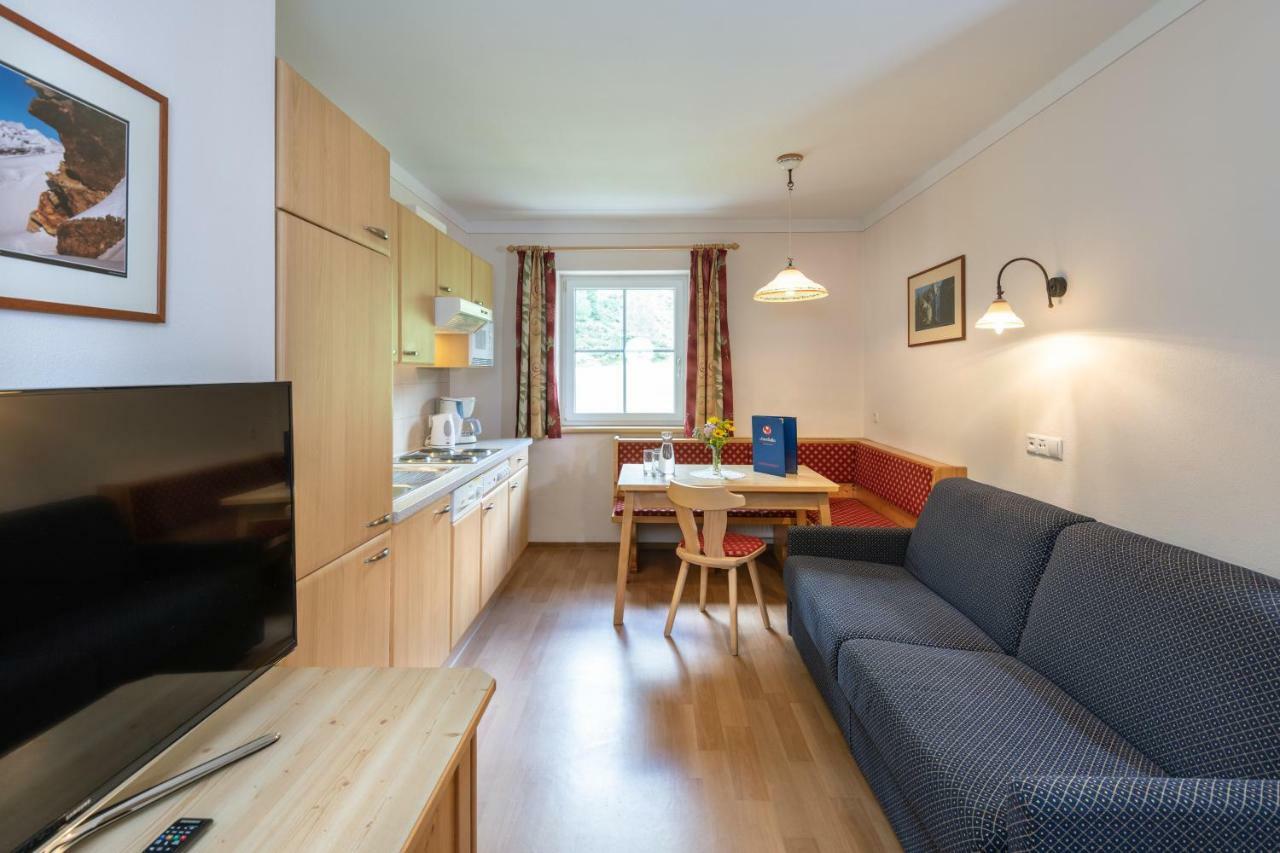 Hotel & Appartement Auerhahn Обертауерн Екстериор снимка