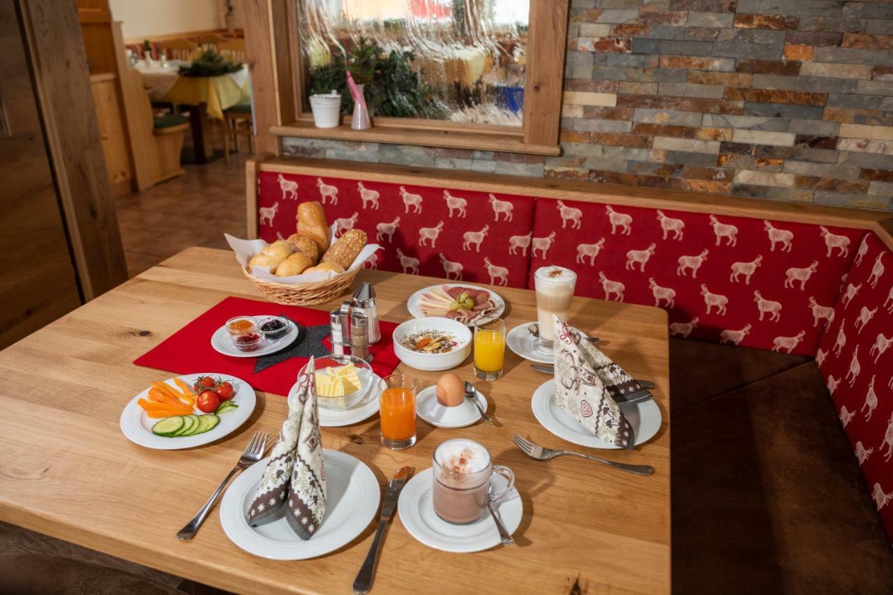 Hotel & Appartement Auerhahn Обертауерн Екстериор снимка